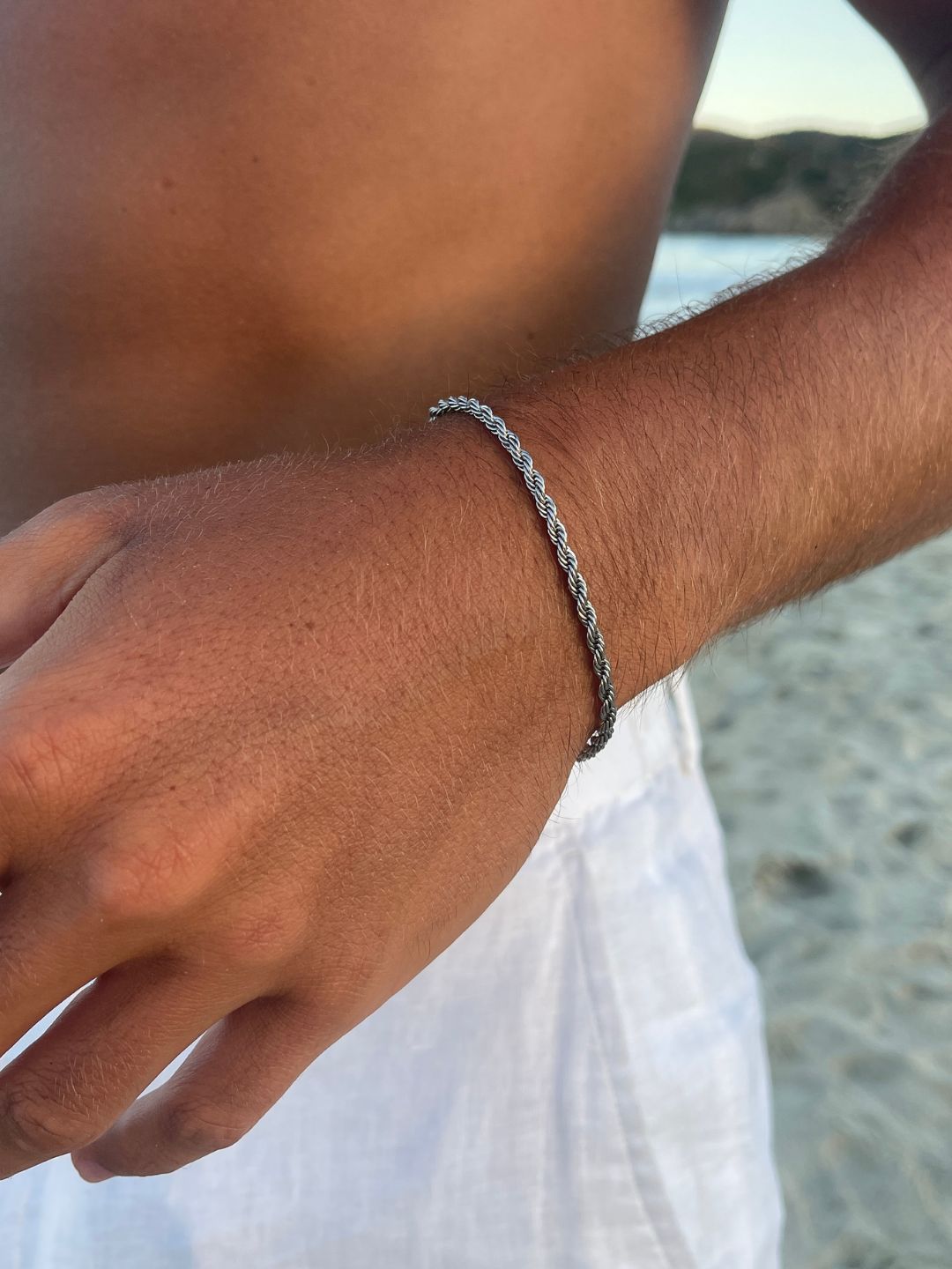 Rope Bracelet silver men close up SOC.BCLUB